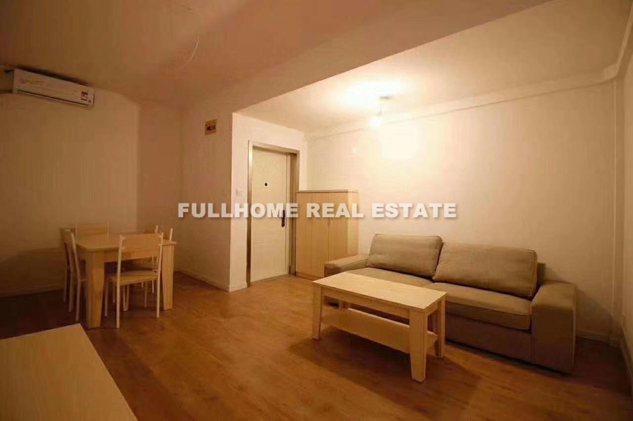 Same compound: Ziyuan Mansion, 5 bedrooms in Shanghai