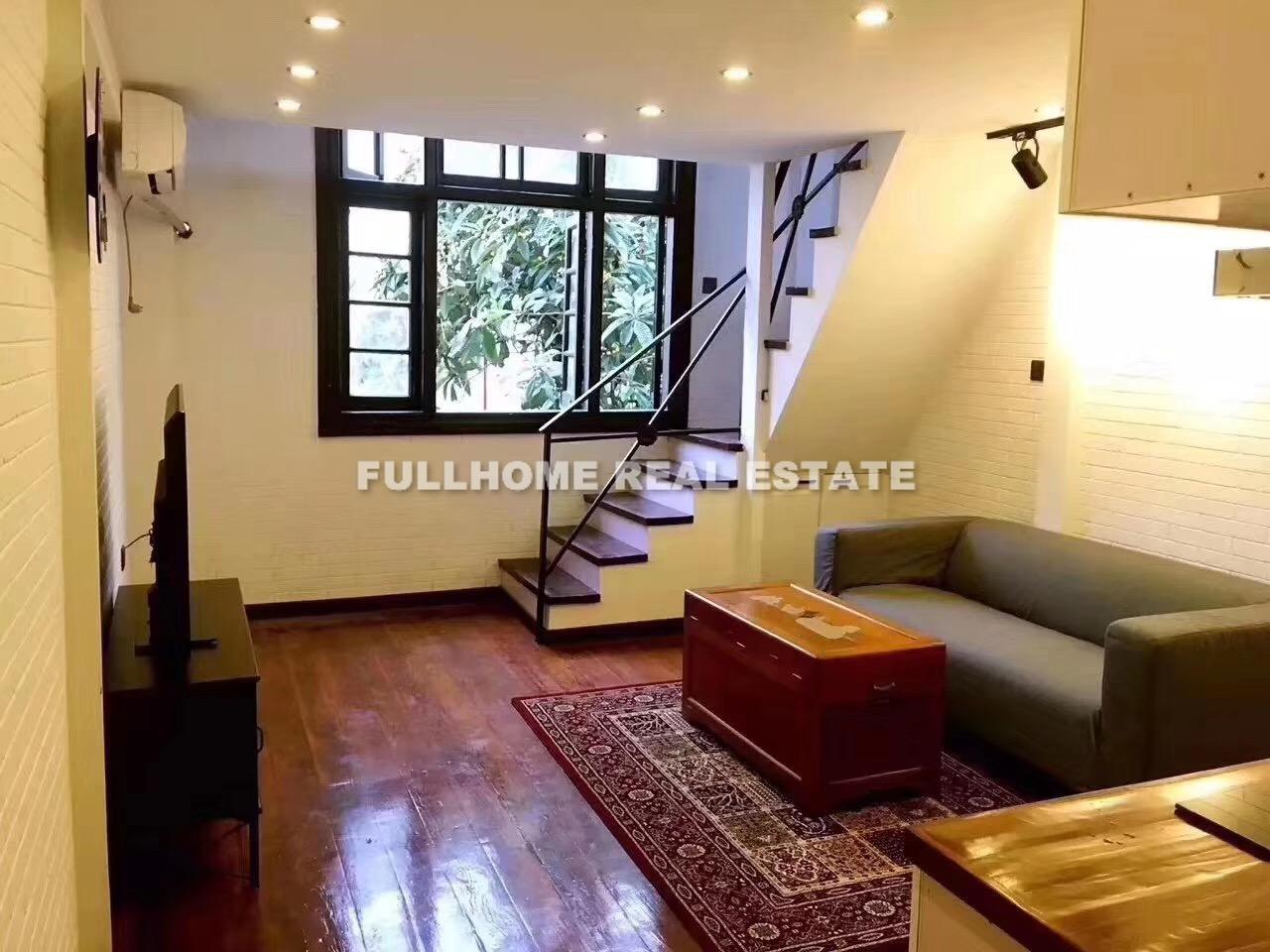 Lane1-500 Tianping Road Old House - 1 bedroom apartment in Shanghai, Xujiahui, Downtown