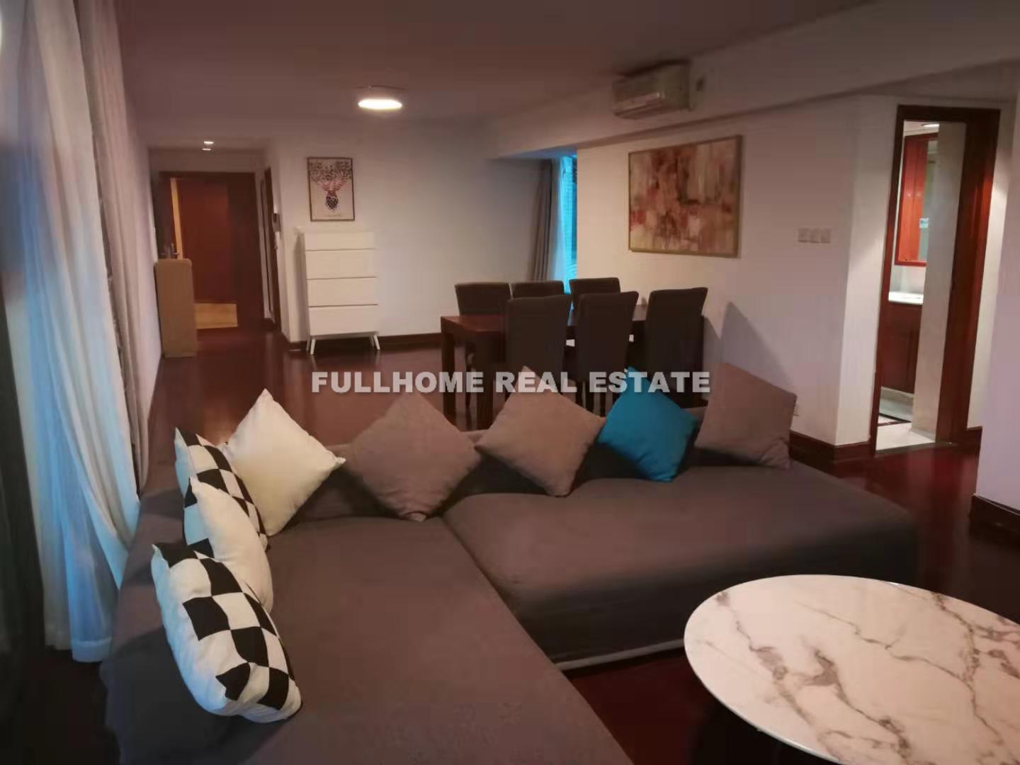 Oriental Manhattan - 3 bedroom apartment in Shanghai, Xujiahui, Downtown
