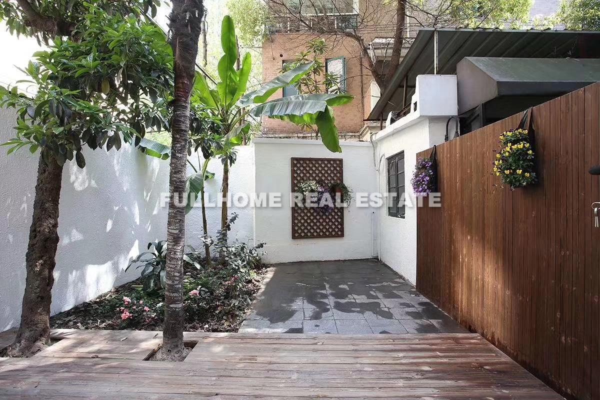 Lane 31 Wulumuqi Road Old House	 - Interior view 6, Shanghai rental property