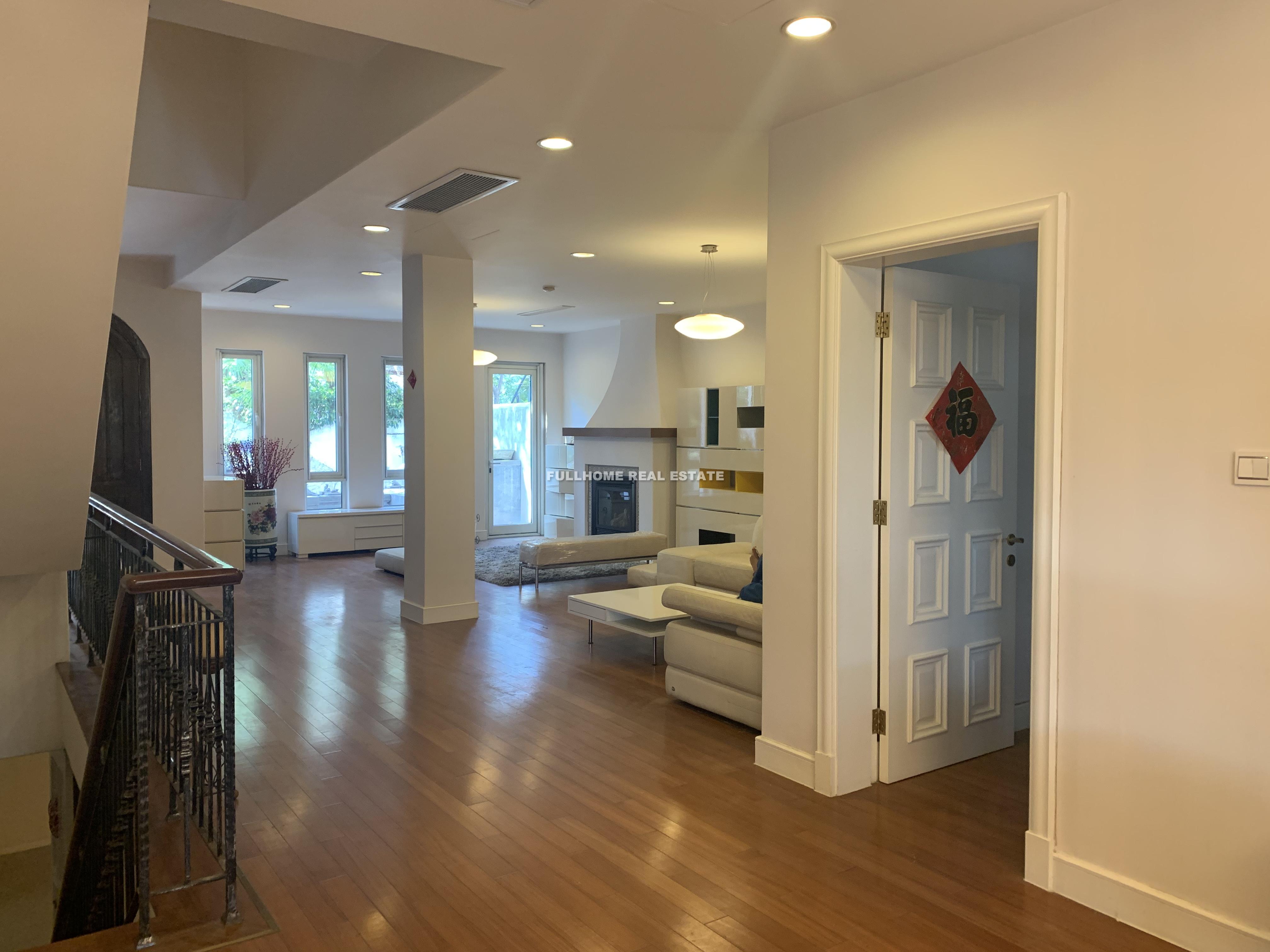 Vizcaya Villa - 4 bedroom apartment in Shanghai, Jingqiao Green City, Pudong