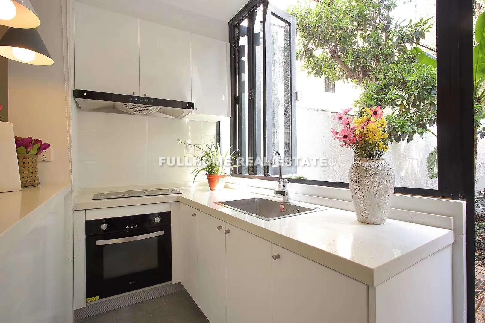 Lane 31 Wulumuqi Road Old House	 - Interior view 9, Shanghai rental property