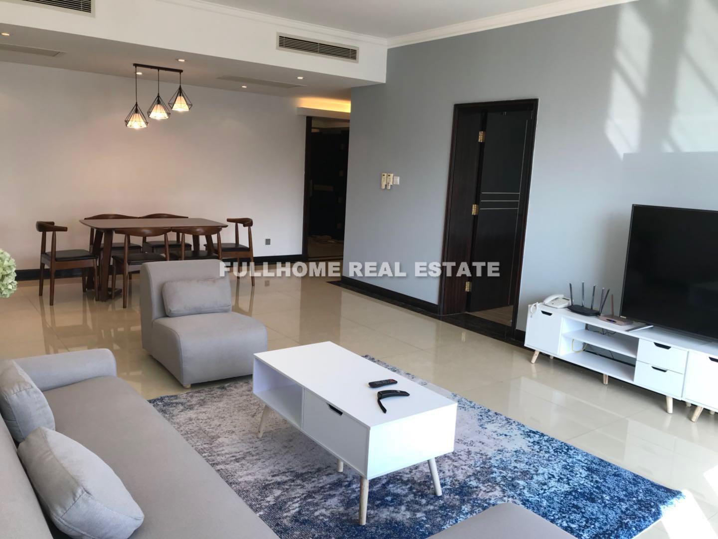 Shimao Riviera Garden - 3 bedroom apartment in Shanghai, Lujiazui, Pudong
