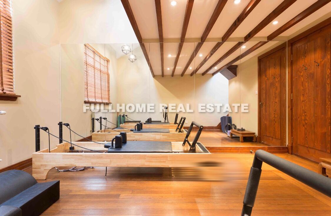 Lane 1-200 South Xiangyang Road Old House	 - Interior view 2, Shanghai rental property