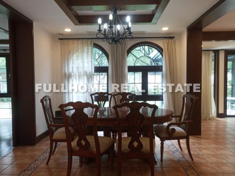 Rancho Santa Fe - 4 bedroom apartment in Shanghai, Minhang, Suburb