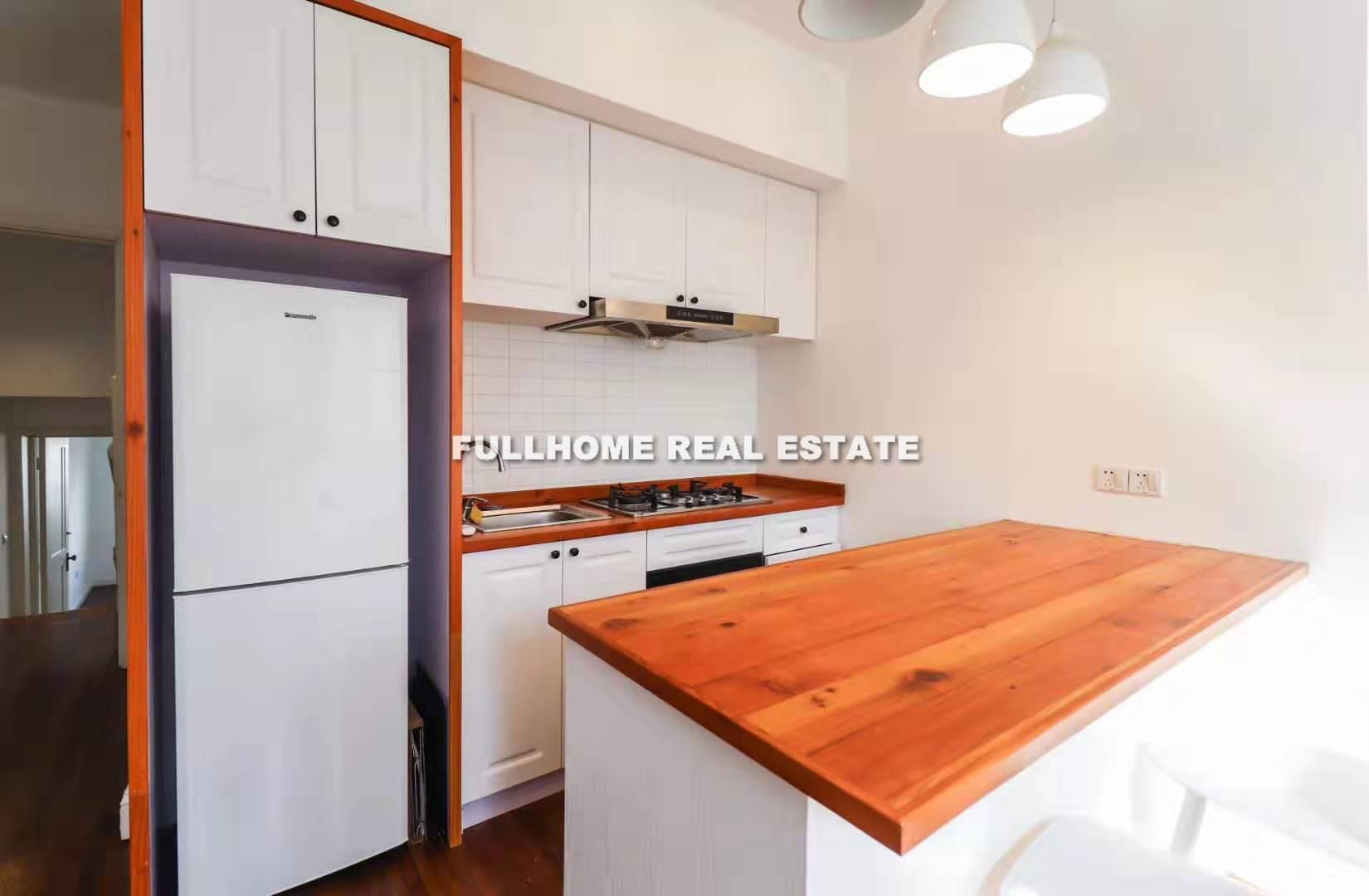 Lane 1000-1500 Xinzha Road Old House	 - Interior view 4, Shanghai rental property