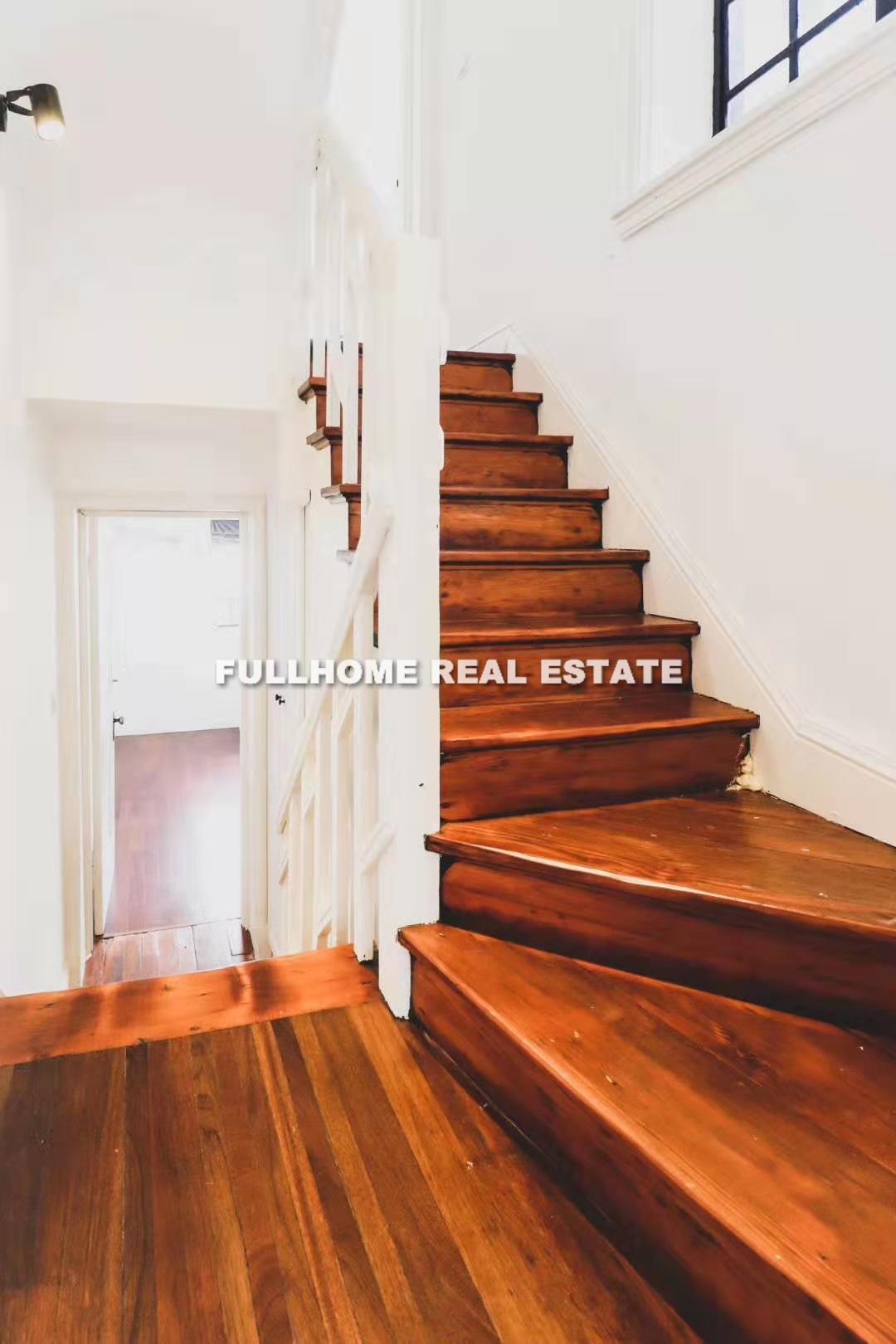 Lane 1000-1500 Xinzha Road Old House	 - Interior view 3, Shanghai rental property