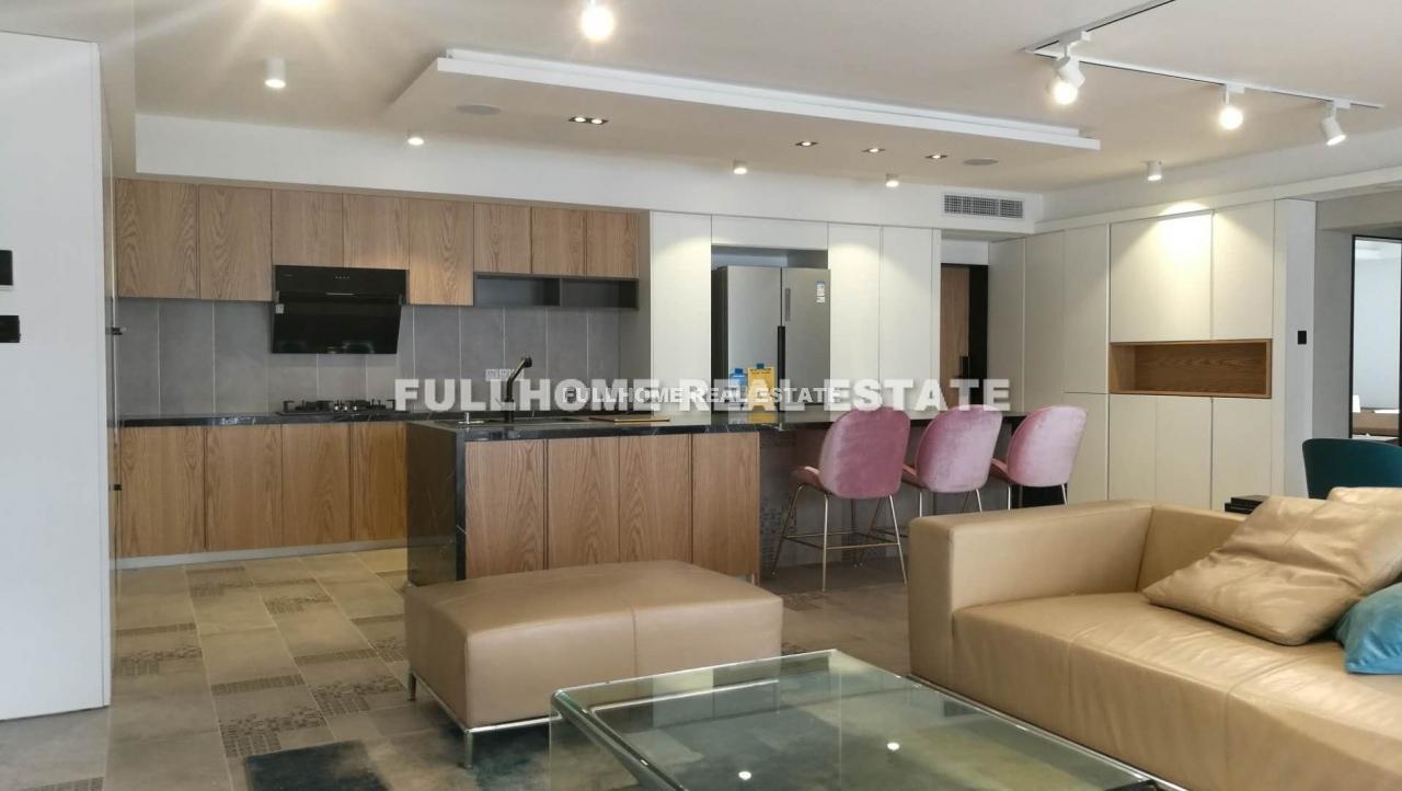 Hengli Apartment - 4 bedroom apartment in Shanghai, Downtown, Downtown