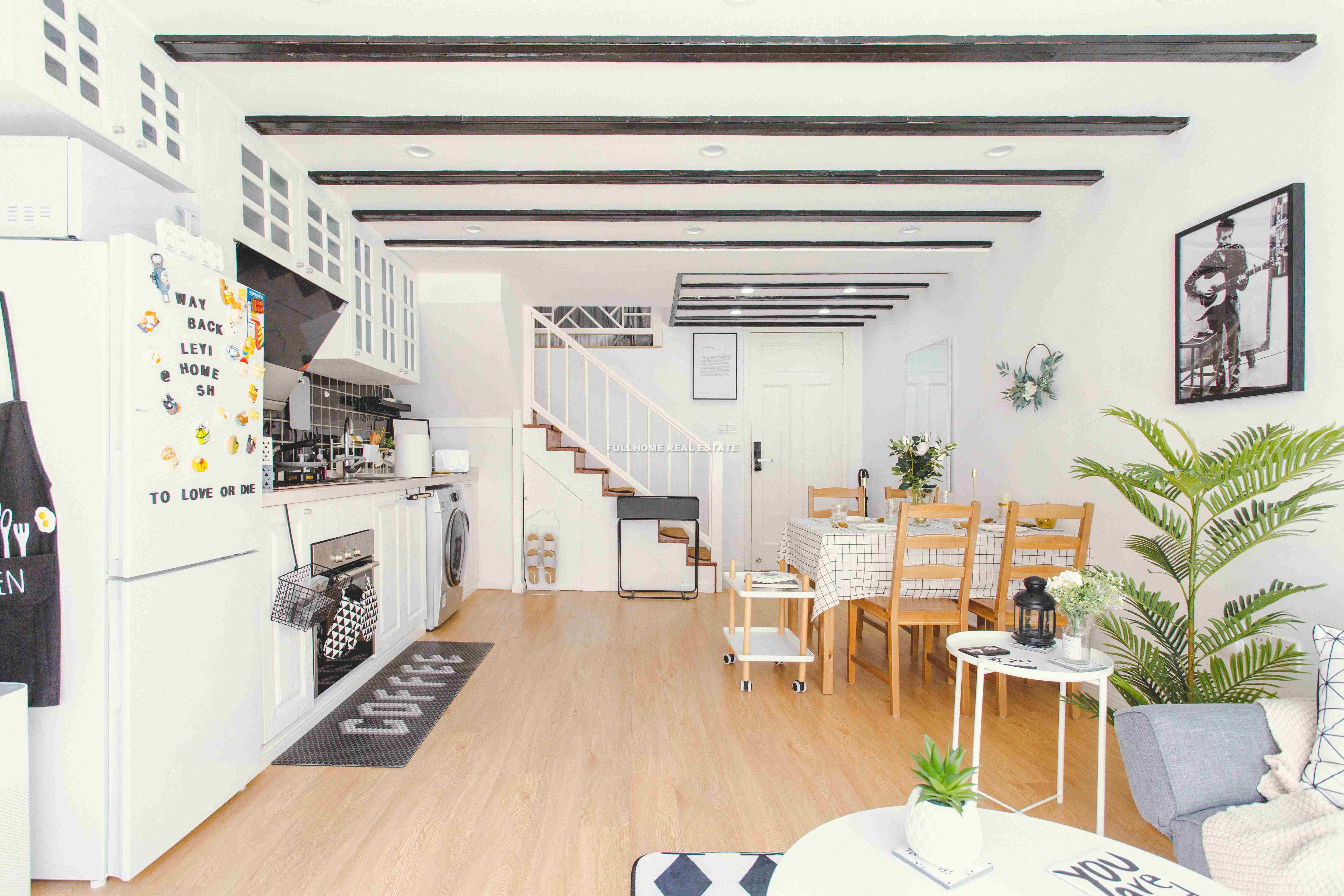 Gui Ren Li - 2 bedroom apartment in Shanghai, Jing An, Downtown