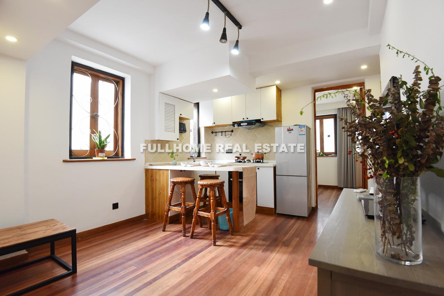 Zheng Ning Compound - 2 bedroom apartment in Shanghai, Jing An, Downtown