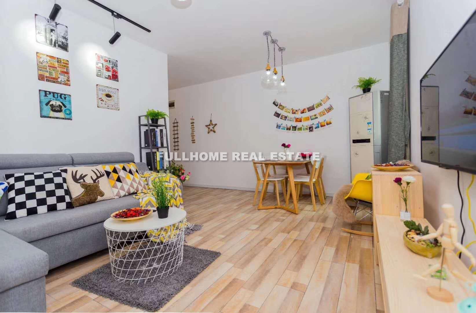 Jiafa Apartment - 4 bedroom apartment in Shanghai, Downtown, Downtown
