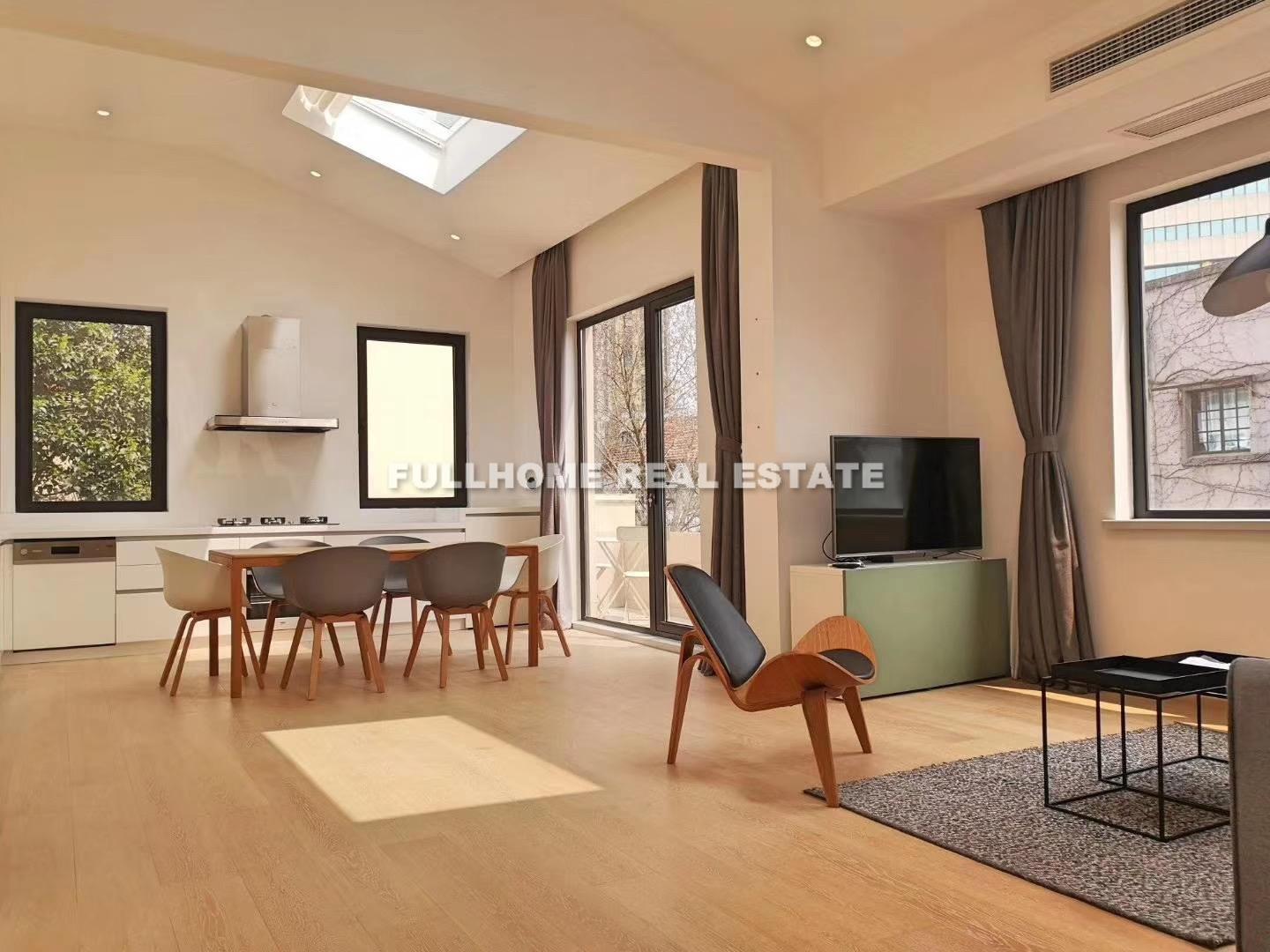 Lane1-500 Wuyuan Road Old House - 3 bedroom apartment in Shanghai, Xujiahui, Downtown