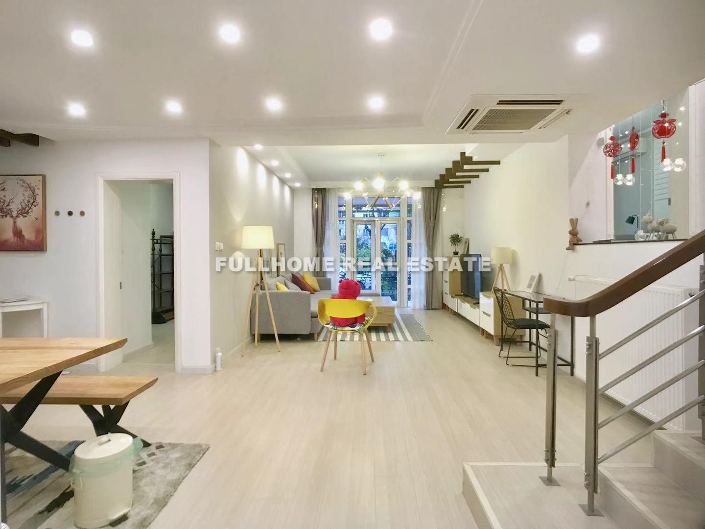 Jing An Garden View - 3 bedroom apartment in Shanghai, Jing An, Downtown
