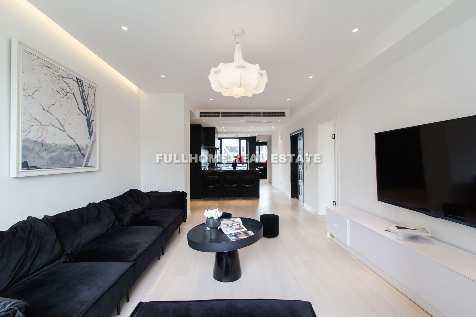 Yong Ye Apartment - 3 bedroom apartment in Shanghai, Xintiandi, Downtown