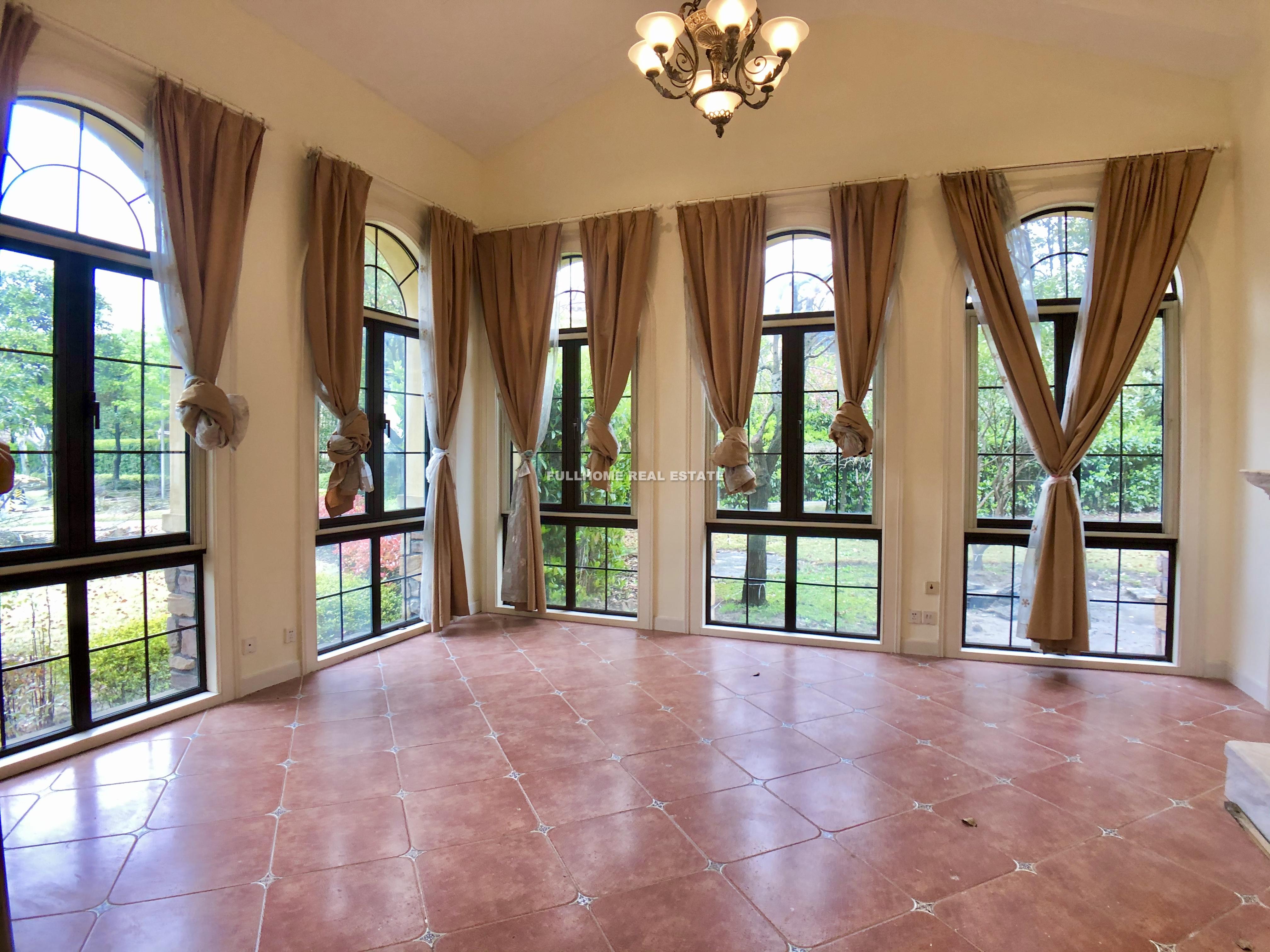 Rancho Santa Fe - 4 bedroom apartment in Shanghai, Minhang, Suburb