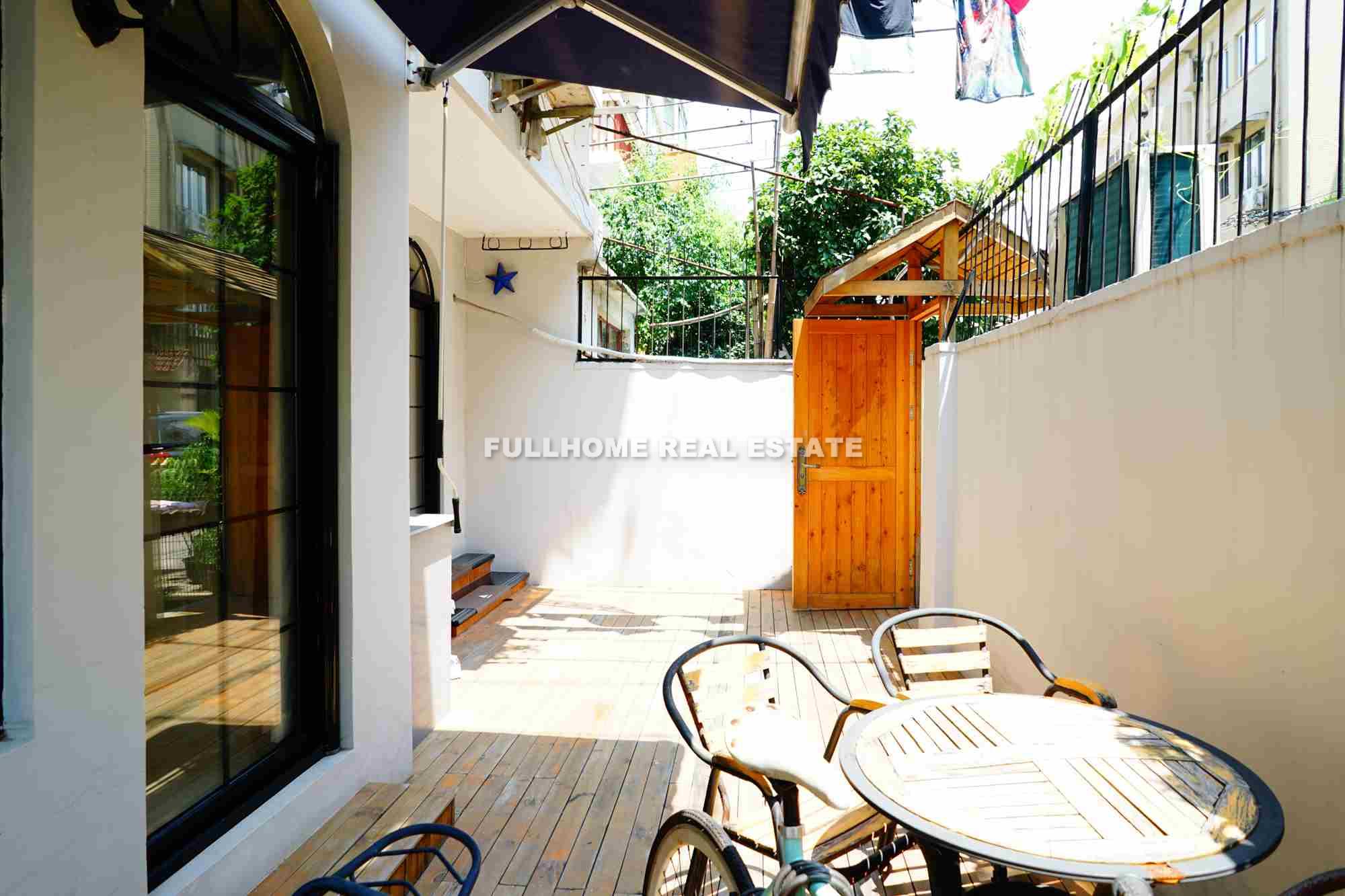 Lane 1-500 Wukang Road Old House - Interior view 7, Shanghai rental property
