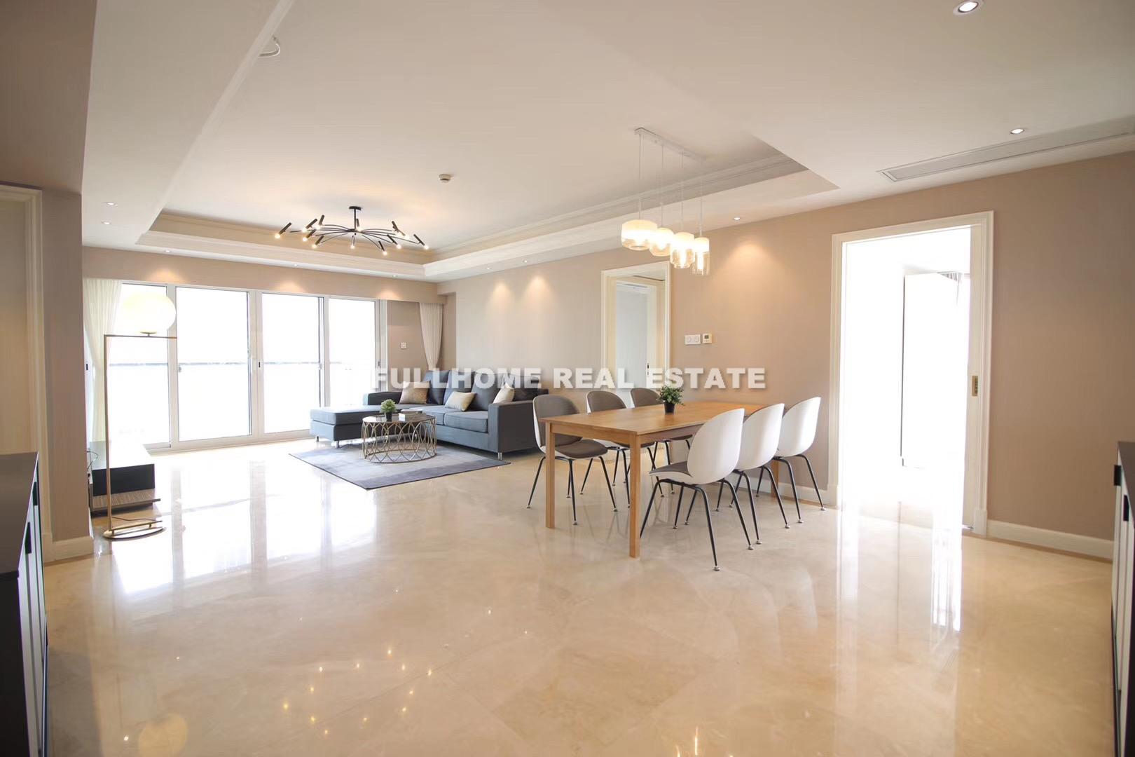 City Apartment - 4 bedroom apartment in Shanghai, FFC, Downtown