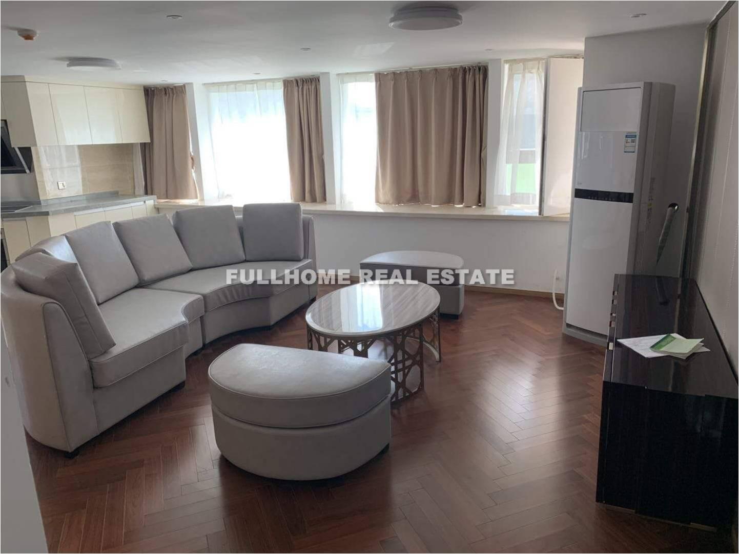 Same compound: Hestia International Service Apartment, 3 bedrooms in Shanghai