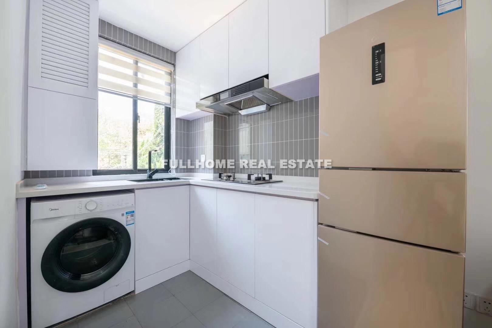 Lane 1-400 Julu Road Old House	 - Interior view 4, Shanghai rental property