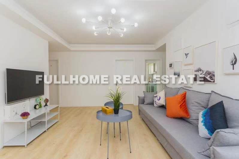 South Wanpin Garden - 4 bedroom apartment in Shanghai, Xujiahui, Downtown