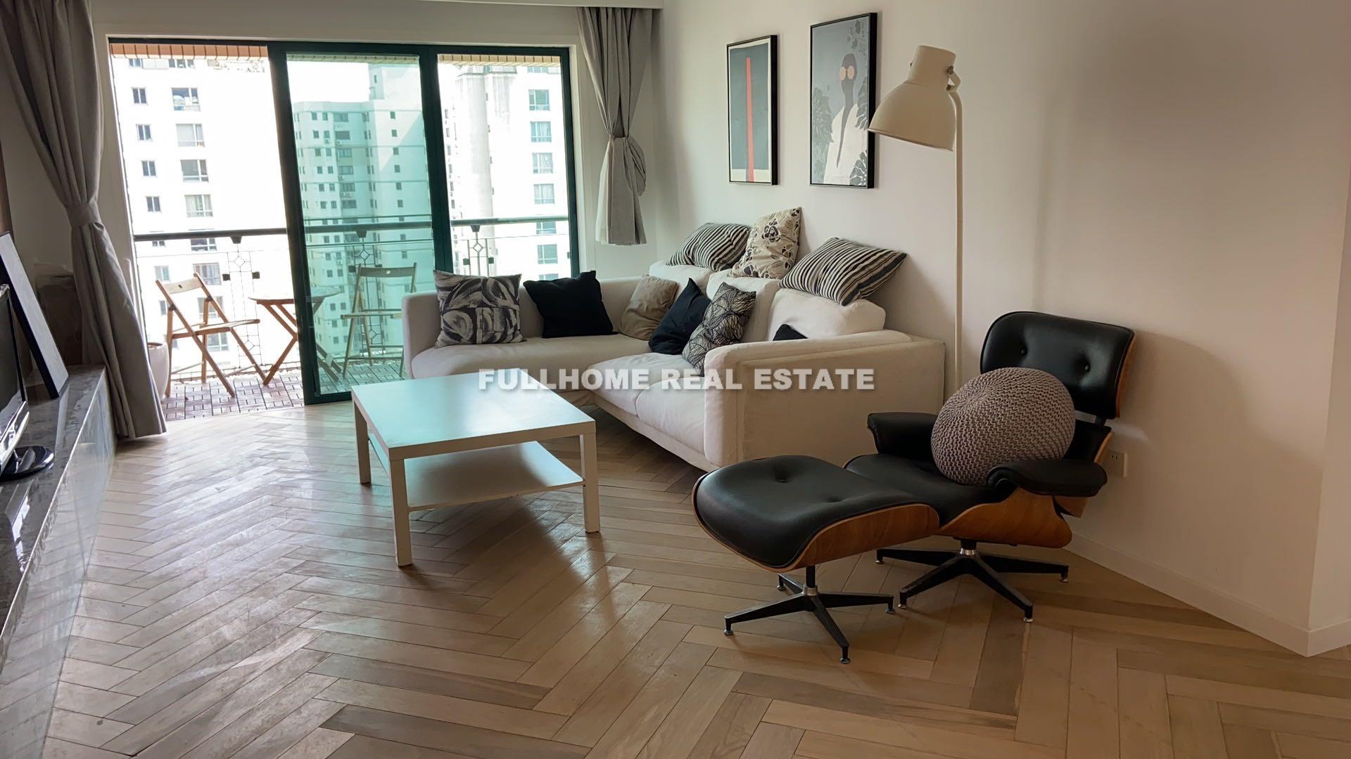 The Courtyards - 3 bedroom apartment in Shanghai, Jing An, Downtown