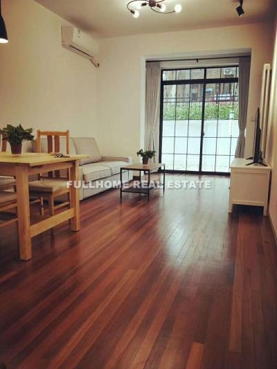 Same compound: Lane 1-200 West Jianguo Road Old House, 2 bedrooms in Shanghai