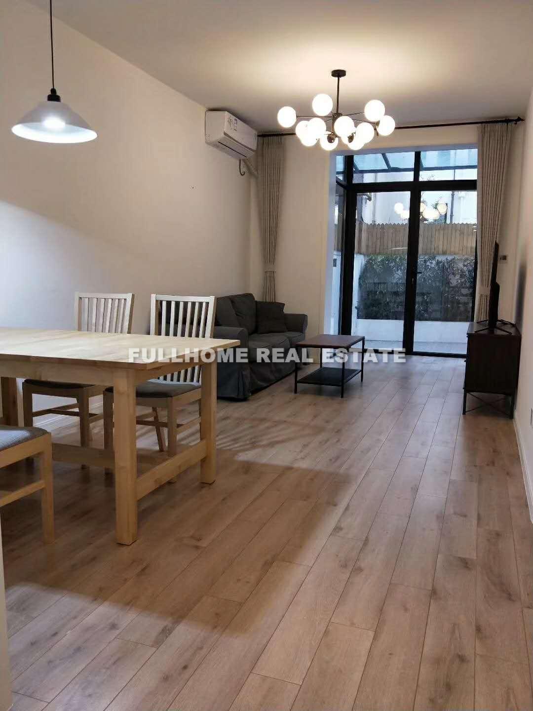 Lane 1-100 Yueyang Road Old House - 2 bedroom apartment in Shanghai, FFC, Downtown
