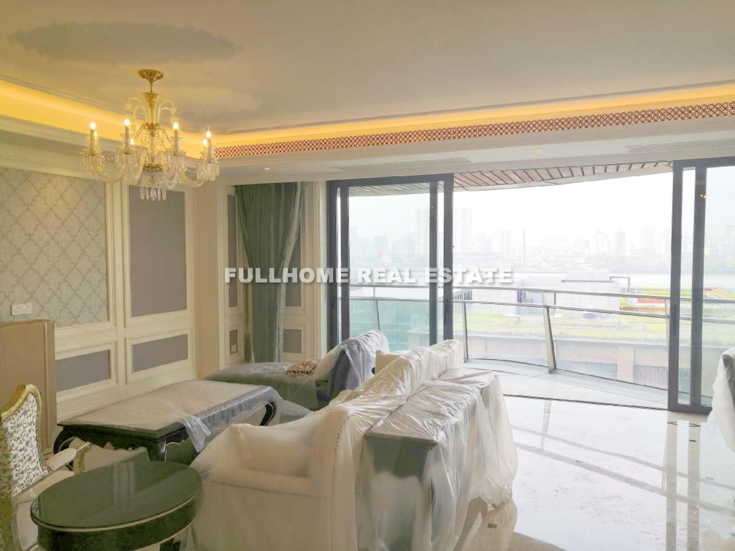 Similar property: One Riviera Park, 4 bedrooms, 239 sqm in Shanghai