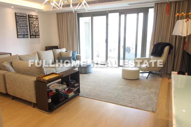 Top Of City - 4 bedroom apartment in Shanghai, People Square, Downtown