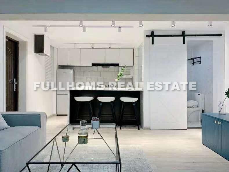 Same compound: Wuding Apartment, 1 bedrooms in Shanghai