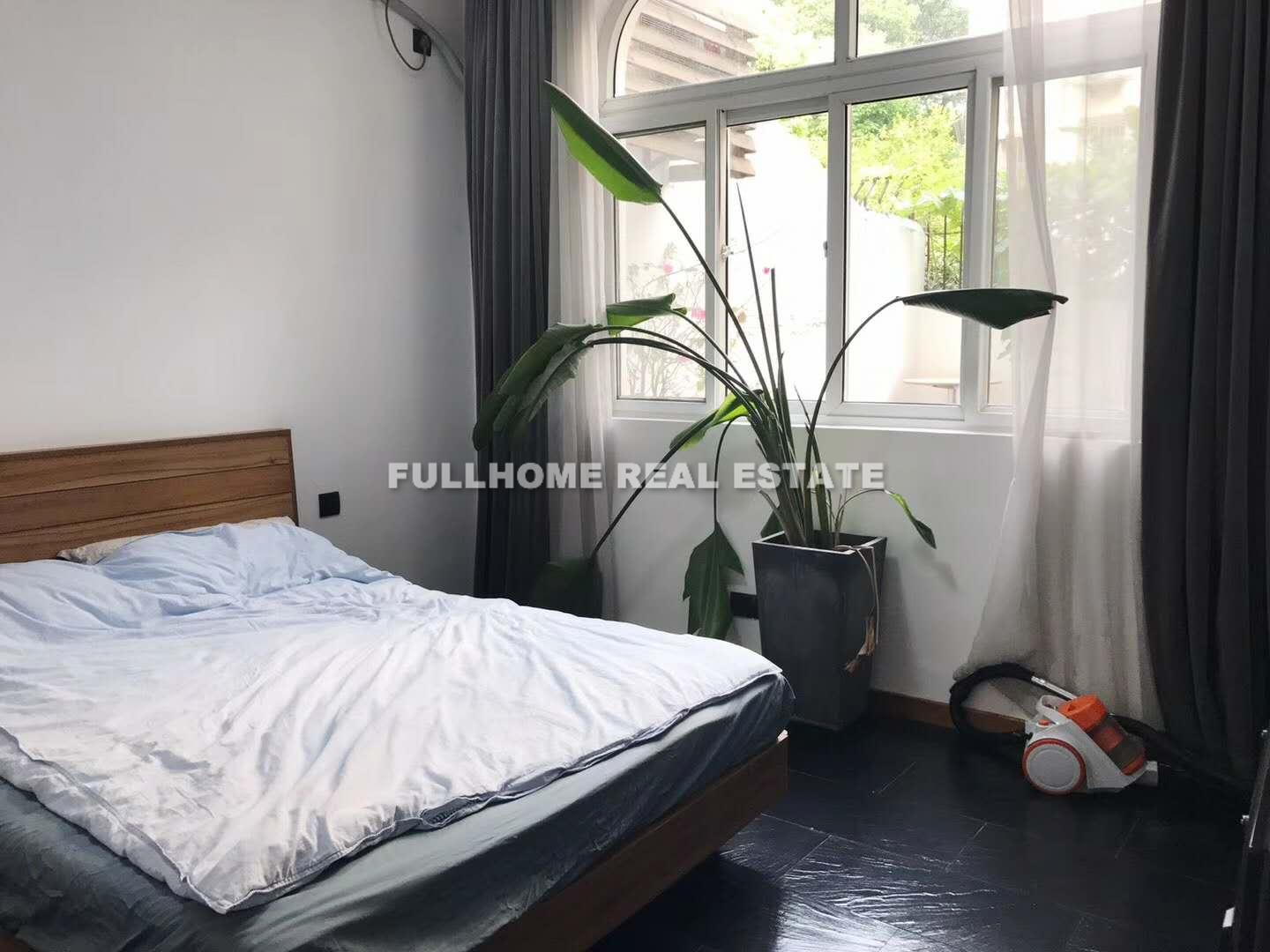 Lane 1-500 Wanpin Road Old House	 - Interior view 4, Shanghai rental property