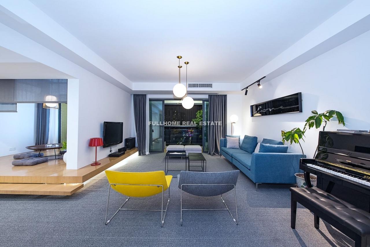 Same compound: Park Royal, 4 bedrooms in Guangzhou