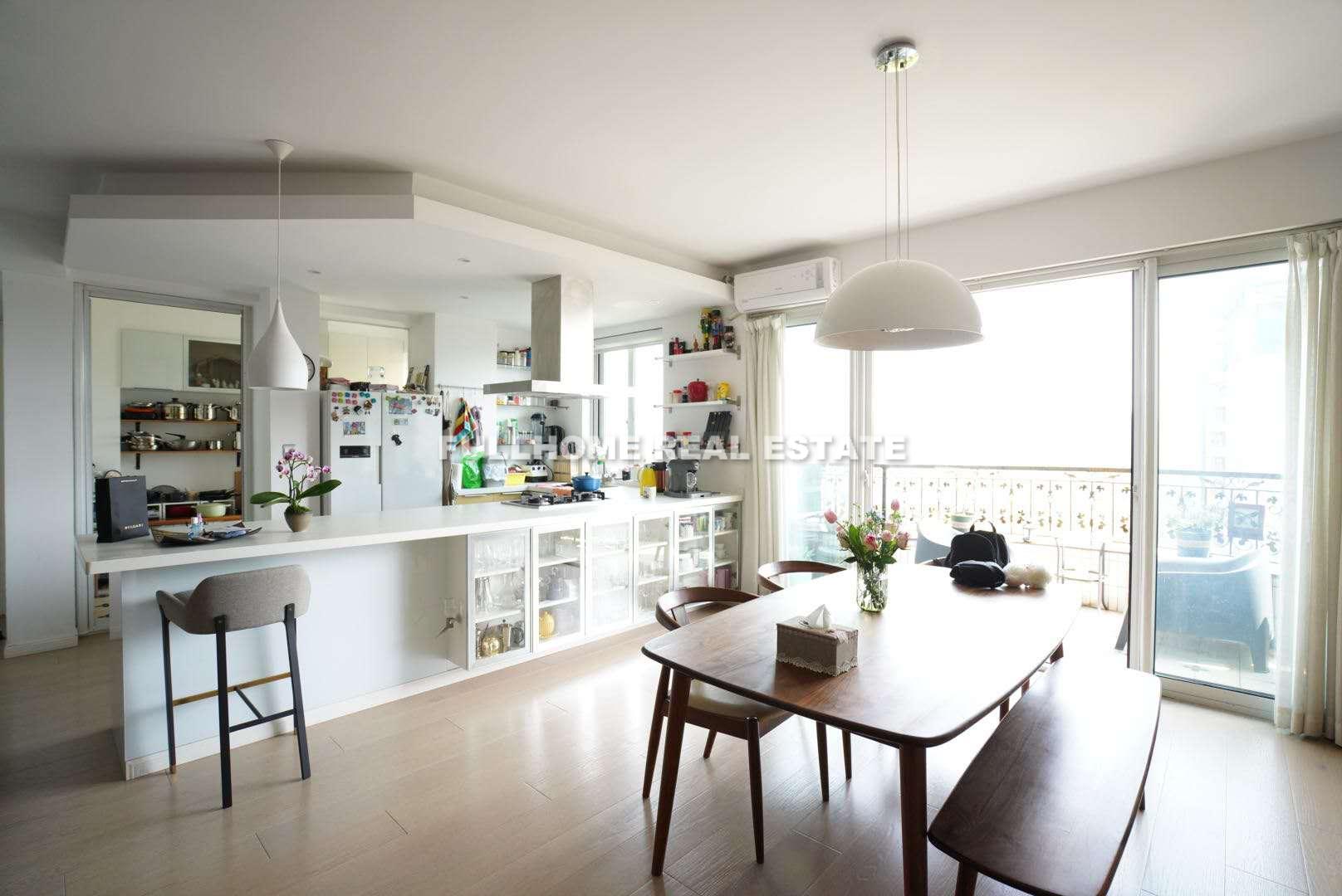 Baroque Palace - 3 bedroom apartment in Shanghai, FFC, Downtown