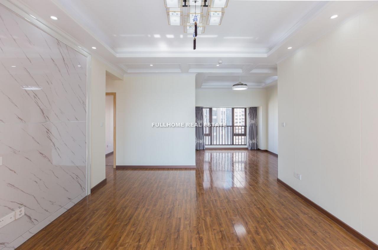 Same compound: The Paragon, 3 bedrooms in Shenzhen