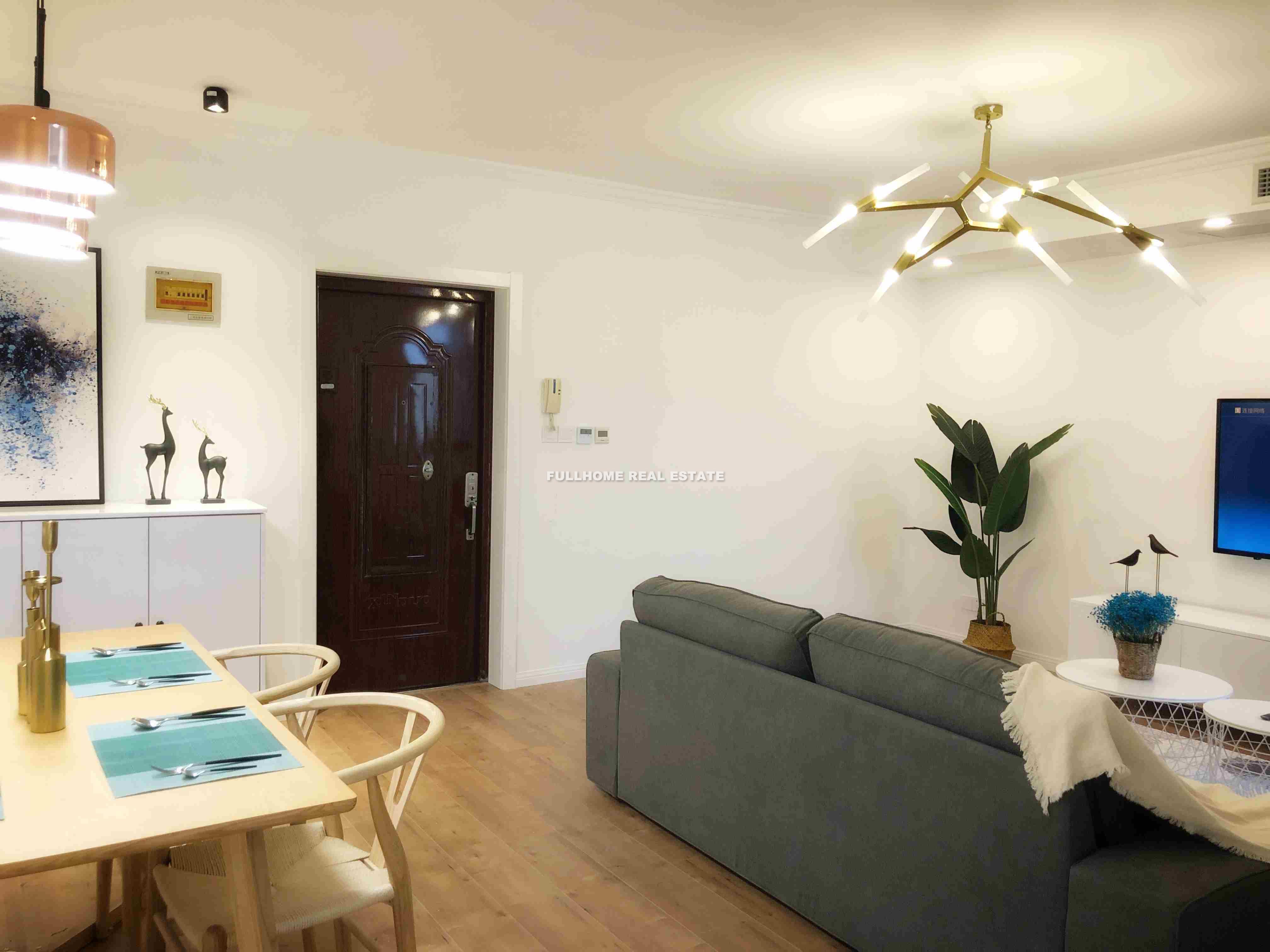 Jingan Xinghai City - 2 bedroom apartment in Shanghai, Jing An, Downtown