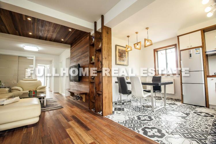Same compound: Jinghua Apartment, 3 bedrooms in Shanghai