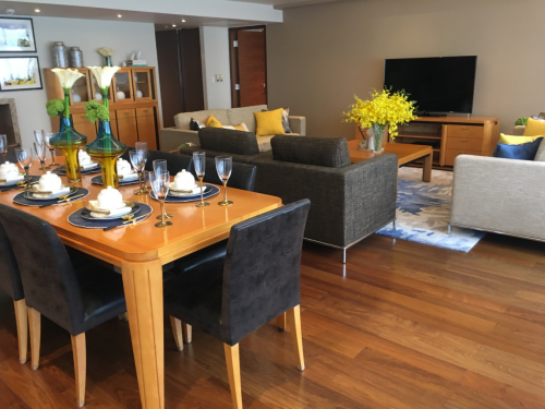 Shanghai Centre - 3 bedroom apartment in Shanghai, Jing An, Downtown
