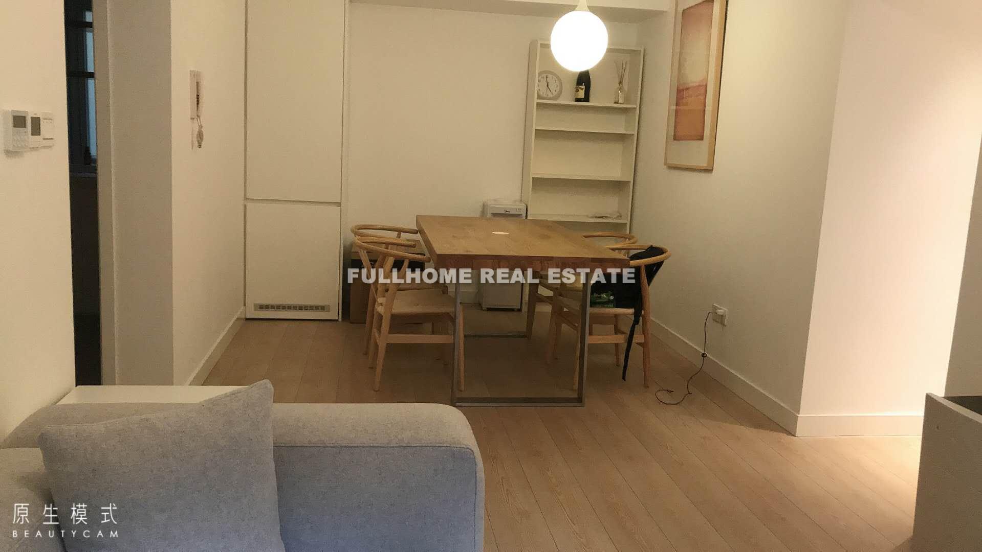 Shanghai Grand Plaza - 2 bedroom apartment in Shanghai, FFC, Downtown