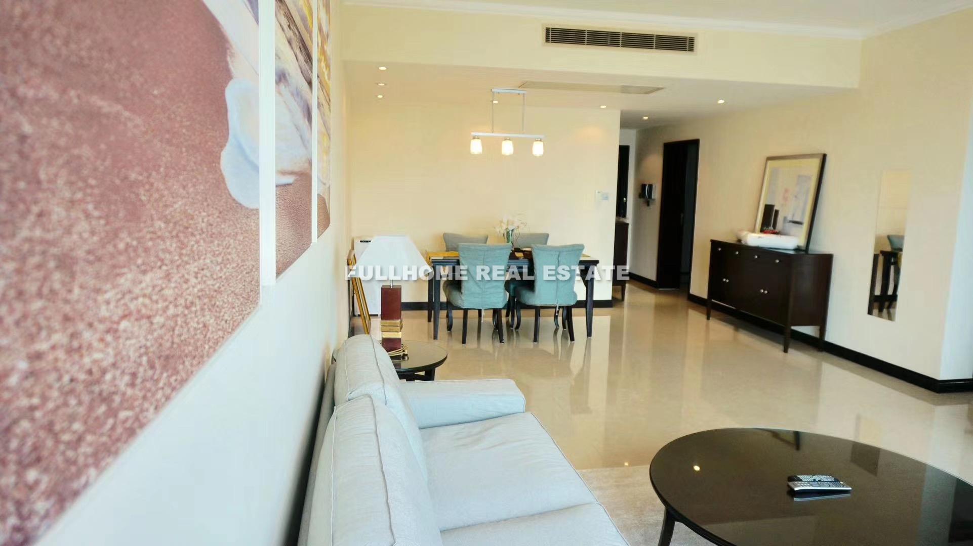 Shimao Riviera Garden - 2 bedroom apartment in Shanghai, Lujiazui, Pudong