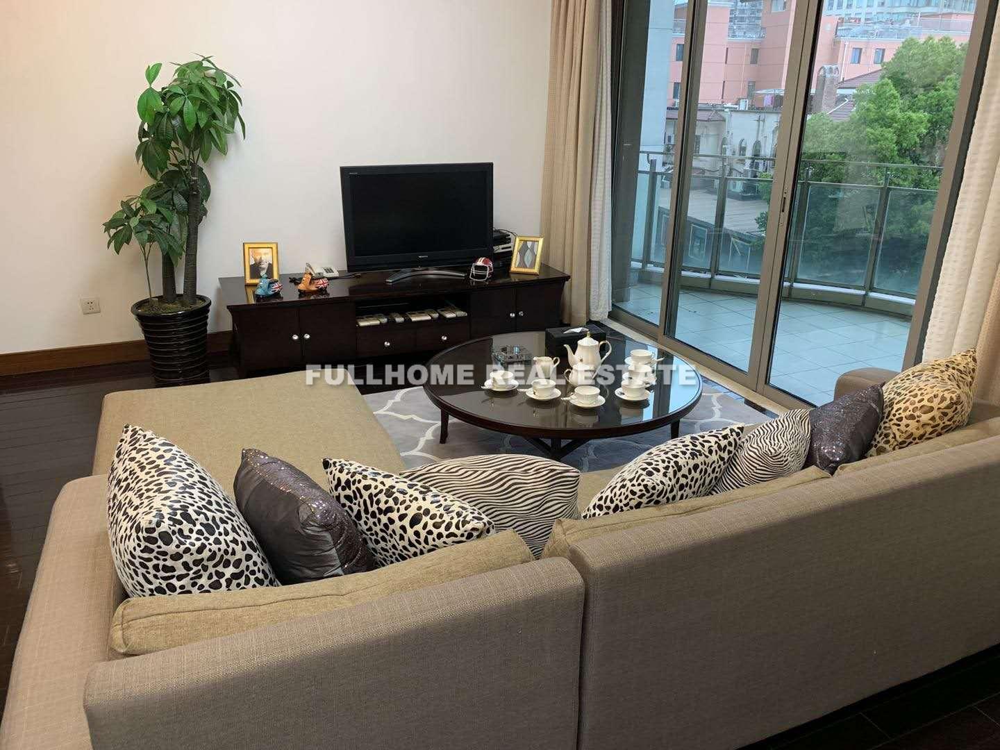 Jing An Four Seasons - 3 bedroom apartment in Shanghai, Jing An, Downtown