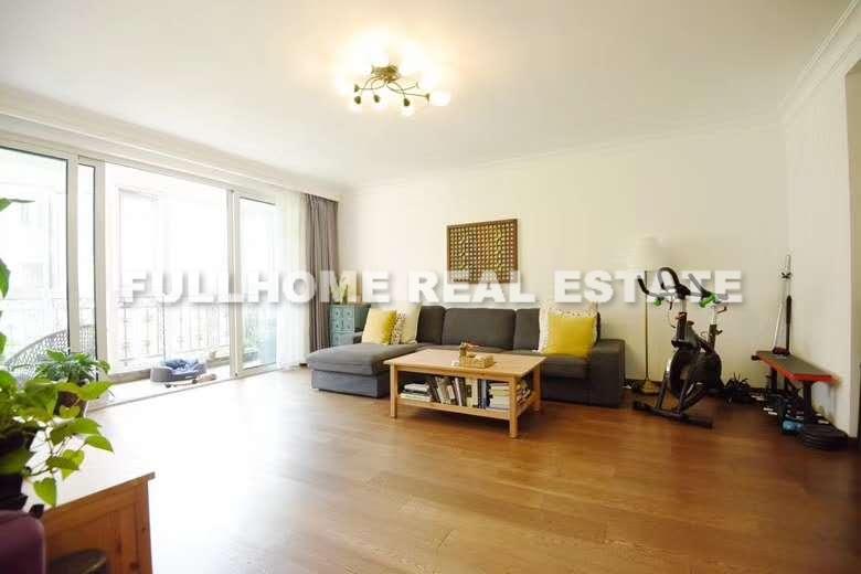Lane 1-500 Wukang Road Old House - 4 bedroom apartment in Shanghai, Downtown, Downtown