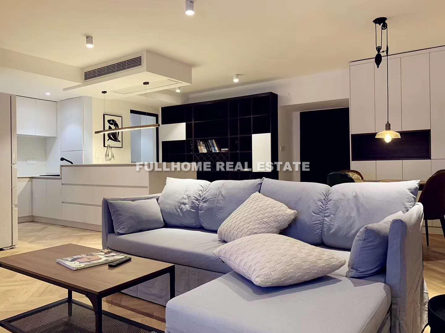 Yan Dang Building - 2 bedroom apartment in Shanghai, FFC, Downtown