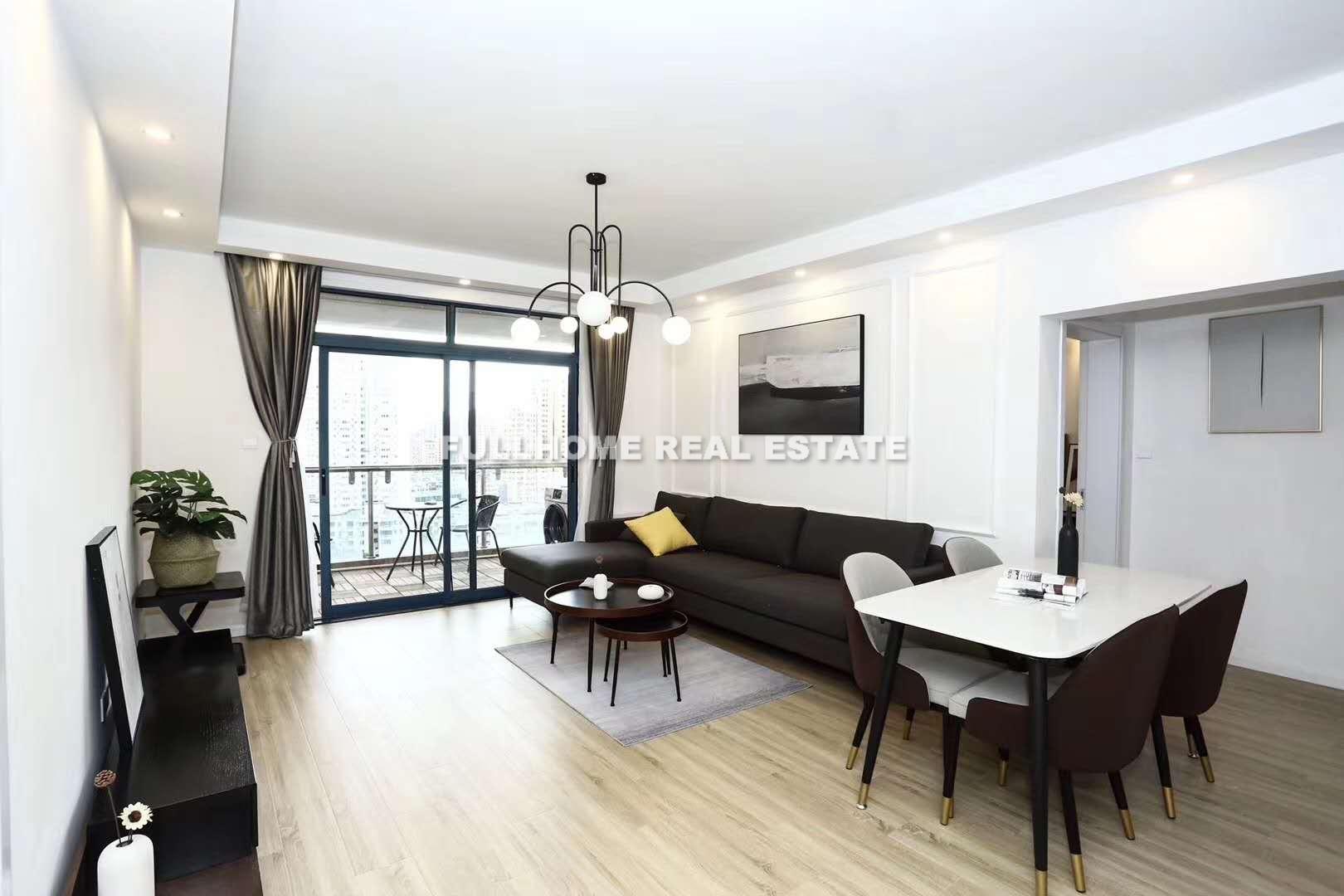 Same compound: 99 Xuhui, 2 bedrooms in Shanghai