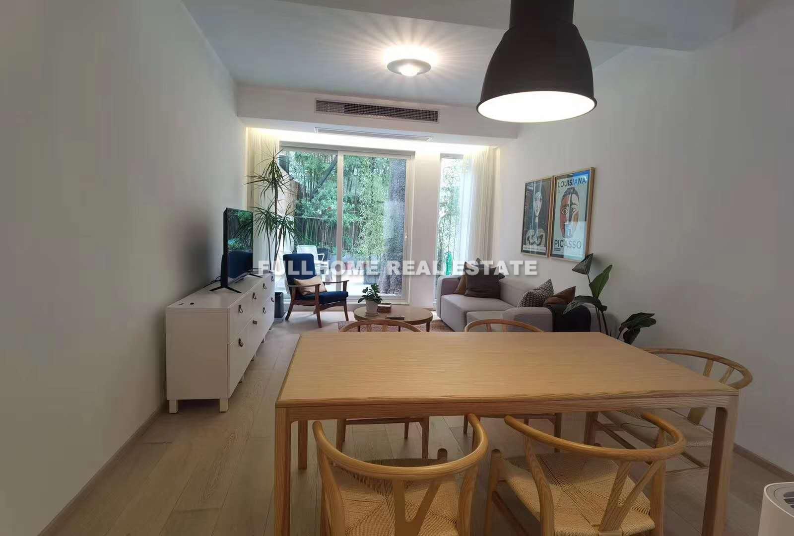 Lane 31 Wulumuqi Road Old House	 - 4 bedroom apartment in Shanghai, , 