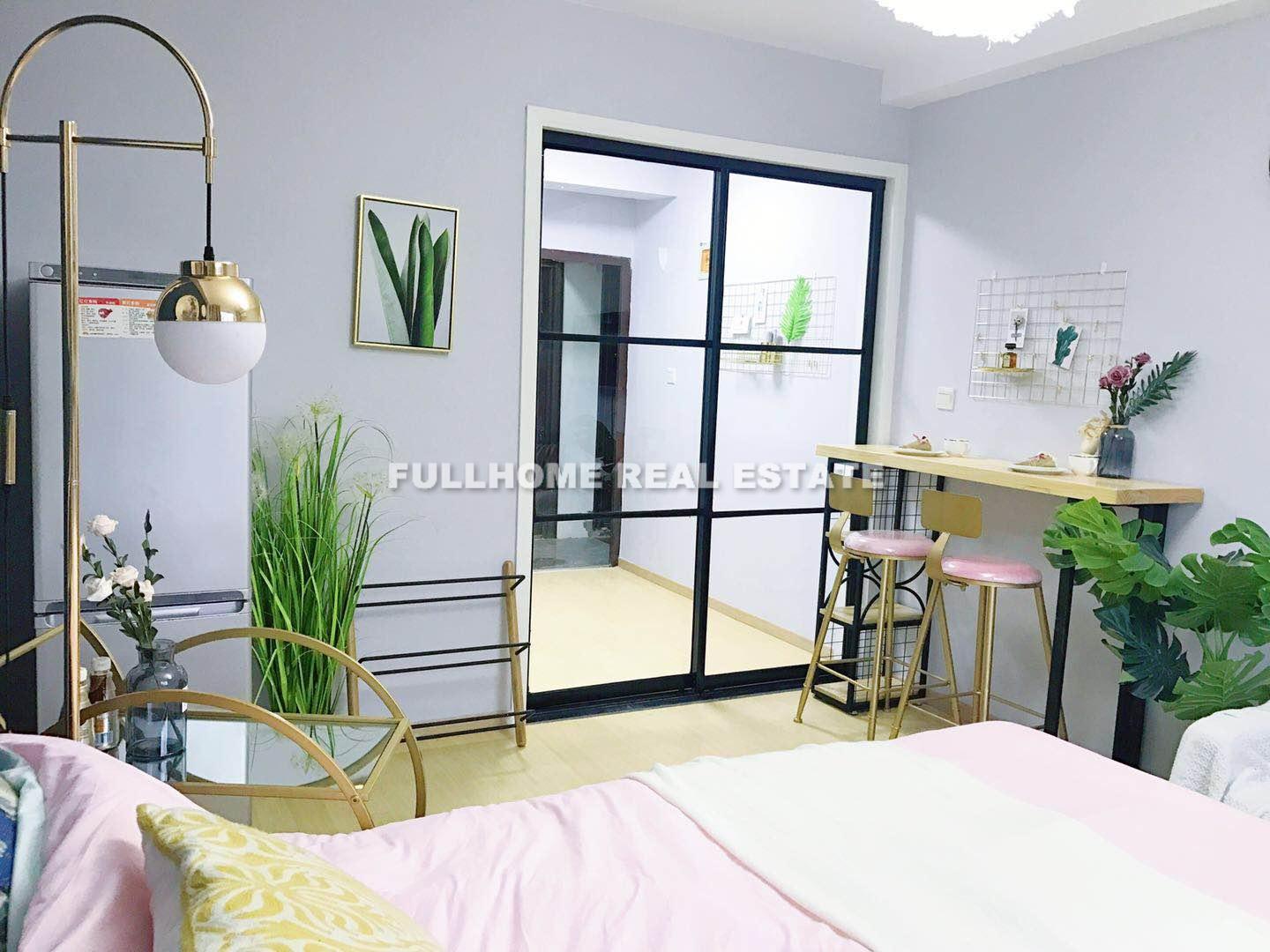 Same compound: Lianyun Apartment, 1 bedrooms in Shanghai