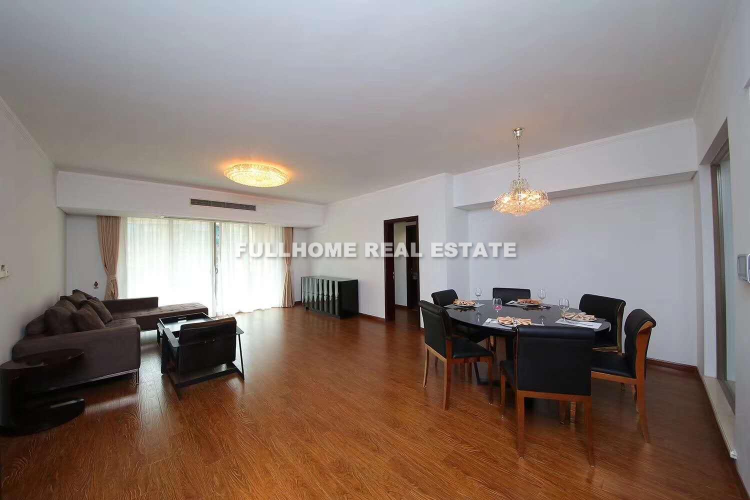 Maison Des Artistes - 4 bedroom apartment in Shanghai, Gubei, Hongqiao