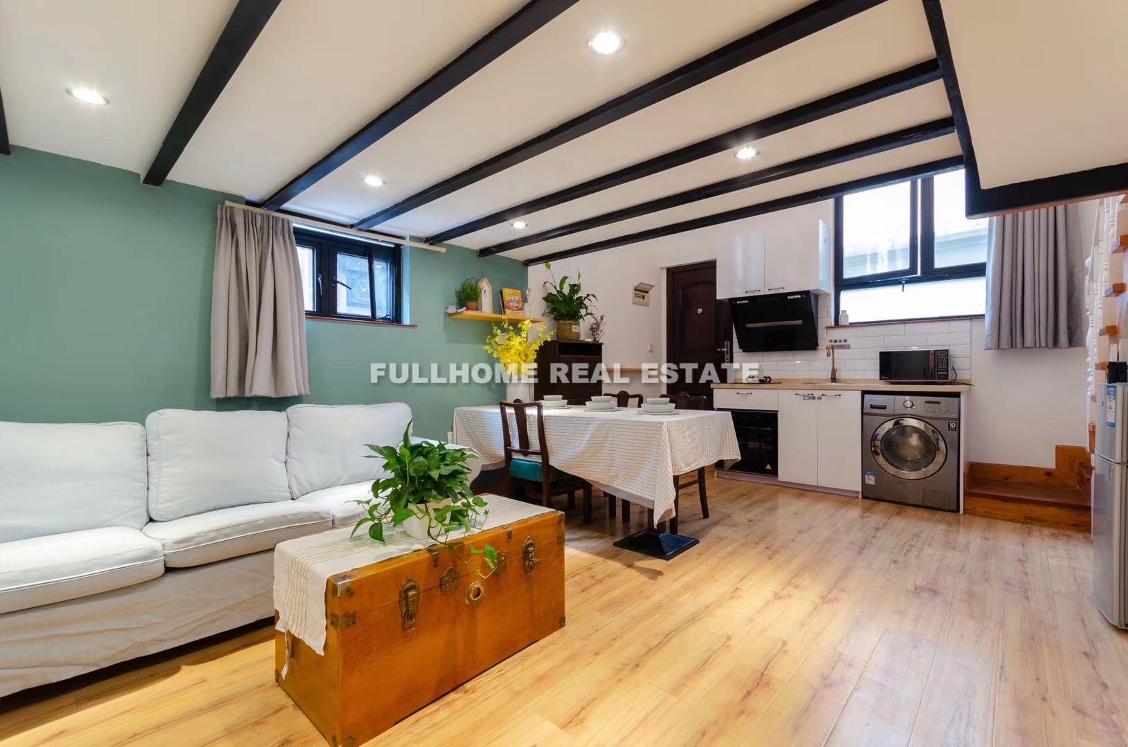 Lane 200-500 South Xiang Yang Road Old House - 1 bedroom apartment in Shanghai, Downtown, Downtown