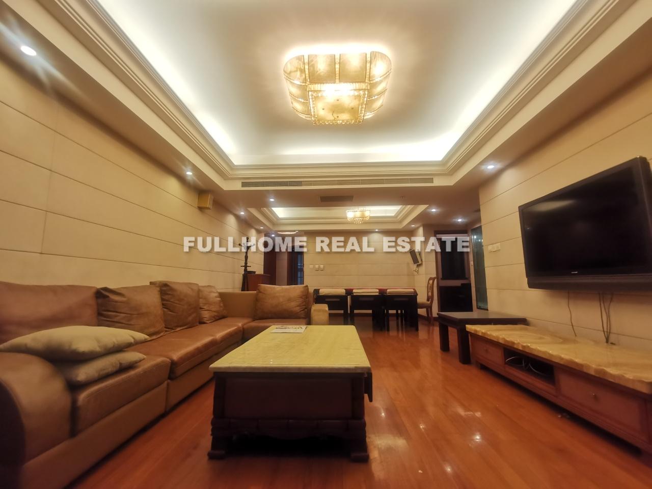 Yanlord Garden - 3 bedroom apartment in Shanghai, Lujiazui, Pudong