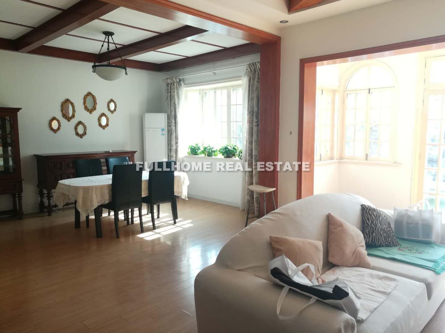 Western Suburban Garden - 5 bedroom apartment in Shanghai, Qingpu, Suburb