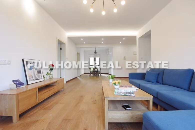 Sunny Flower City - 3 bedroom apartment in Shanghai, Other Areas, Pudong